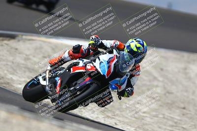 media/Sep-21-2025-TrackDaz (Sun) [[277c75b276]]/B Group/1220pm (Turn 2)/